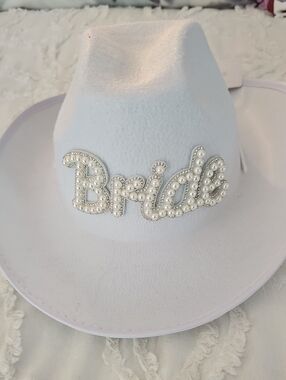 Pearl Script 'Bride' White Cowboy Hat